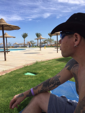 EDE3A441-A943-414C-8383-BD6D4661269C_1_105_c