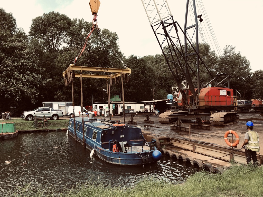 0C3932DE-2FC7-4A4F-8168-DC20A3E529D2_1_105_c