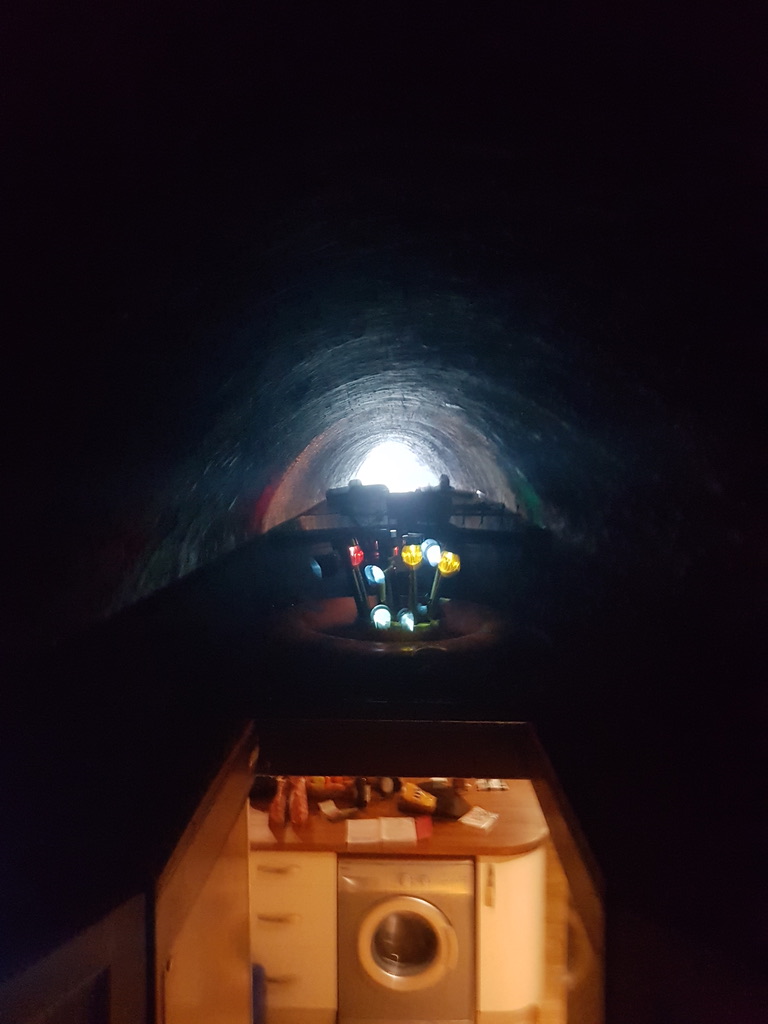 541B32A8-CDE1-4E8E-98C1-2260D8EDA2A4_1_105_c